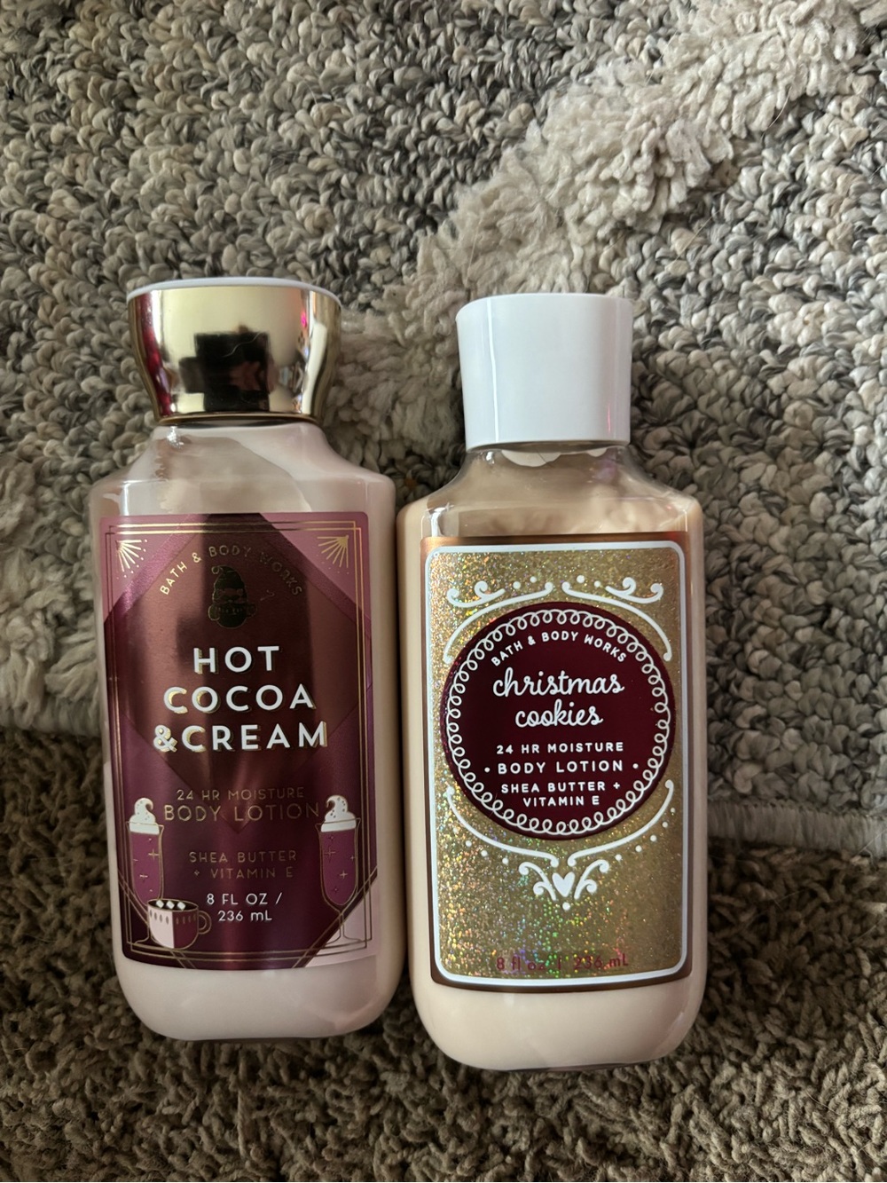 Bath & Body Works Hot Cocoa & Cream Body Lotion - Cream/Maroon/Gold
